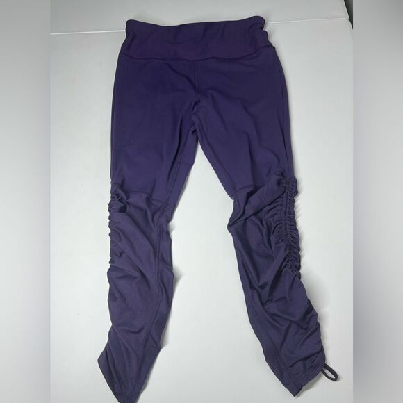 Avia Women's Active Cinch Bottom Capri Leggings Purple Size M (8-10) - Picture 3 of 12